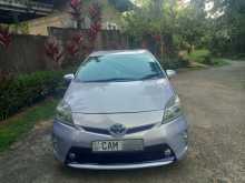 Toyota Prius S Grade 2013 Car