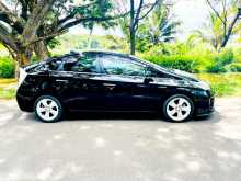 https://riyasewana.com/uploads/toyota-prius-s-2013-217070212533.jpg