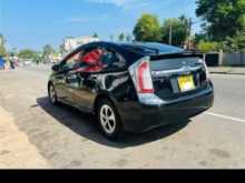 https://riyasewana.com/uploads/toyota-prius-s-2013-2220552112172.jpg