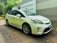 Toyota Prius S Grade 2013 Car