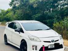 Toyota Prius S Limited 2013 Car