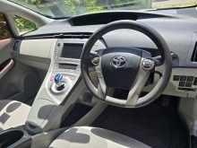 https://riyasewana.com/uploads/toyota-prius-s-2013-2512413912353.jpg