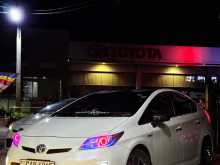 Toyota Prius S Led 2013 Car
