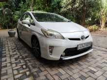 Toyota Prius S LED 2013 Car