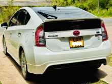 https://riyasewana.com/uploads/toyota-prius-s-2013-268434312144.jpg