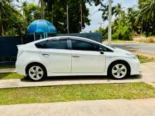 https://riyasewana.com/uploads/toyota-prius-s-2013-268434312693.jpg