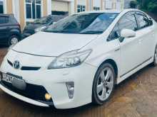 Toyota Prius S Touring 2013 Car