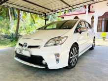 Toyota PRIUS S TOURING 2013 Car