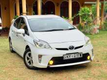 Toyota Prius S LED My Coordination 2013 Car
