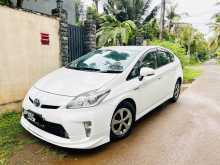 Toyota Prius S LED 2013 Car
