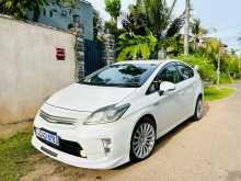 Toyota Prius S LED LIMITTED 2013 Car