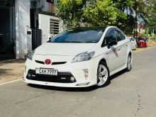 https://riyasewana.com/uploads/toyota-prius-s-2013-39373712842.jpg