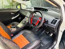 https://riyasewana.com/uploads/toyota-prius-s-2013-39373712994.jpg