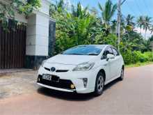 Toyota Prius S Grade 2013 Car