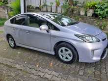 https://riyasewana.com/uploads/toyota-prius-s-2013-518293312794.jpg