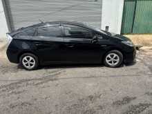 Toyota Prius S Grede 2013 Car