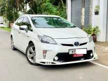 Toyota Prius S Touring 2013 Car