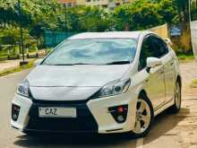 Toyota Prius S Grade 2013 Car