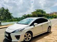 https://riyasewana.com/uploads/toyota-prius-s-2013-714172012332.jpg