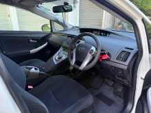 https://riyasewana.com/uploads/toyota-prius-s-2013-721322212214.jpg