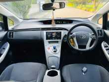 https://riyasewana.com/uploads/toyota-prius-s-2013-912175912192.jpg