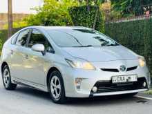 Toyota Prius S Grade 2013 Car
