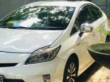Toyota Prius S 2014 Car