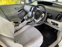 https://riyasewana.com/uploads/toyota-prius-s-2014-189395612543.jpg