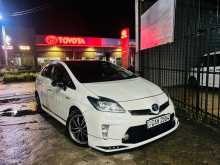 Toyota Prius S LED Limited 2014 Car