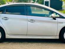 https://riyasewana.com/uploads/toyota-prius-s-2014-2318485212213.jpg