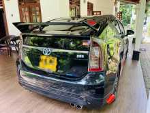 https://riyasewana.com/uploads/toyota-prius-s-2014-712222812182.jpg