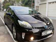 https://riyasewana.com/uploads/toyota-prius-s-2014-76345112422.jpg