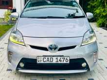 Toyota Prius S Grade 2014 Car