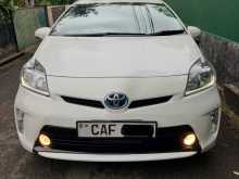 Toyota Prius S LED 89000km 2015 Car