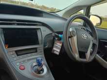 https://riyasewana.com/uploads/toyota-prius-s-2016-2719285312564.jpg