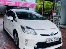 Toyota PRIUS S LED 2014 Car