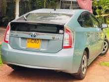 https://riyasewana.com/uploads/toyota-prius-s-2110152022782.jpg