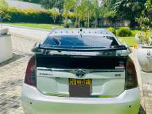 https://riyasewana.com/uploads/toyota-prius-s-2110581522983.jpg