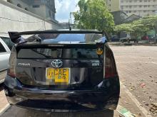 https://riyasewana.com/uploads/toyota-prius-s-211065817674.jpg