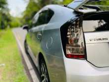 https://riyasewana.com/uploads/toyota-prius-s-21125294122.jpg