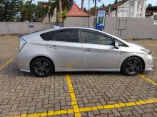 https://riyasewana.com/uploads/toyota-prius-s-211936416705.jpg