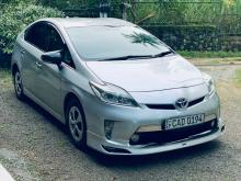 Toyota PRIUS S LED 2013 Car