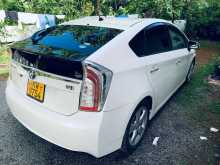 https://riyasewana.com/uploads/toyota-prius-s-21226084772.jpg