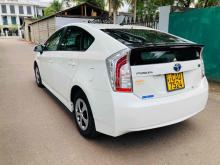 https://riyasewana.com/uploads/toyota-prius-s-216084124851.jpg