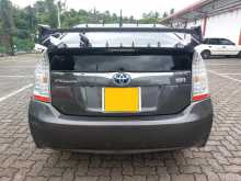 https://riyasewana.com/uploads/toyota-prius-s-2164439122.jpg