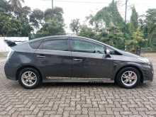https://riyasewana.com/uploads/toyota-prius-s-2164439923.jpg