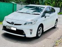 Toyota Prius S Led 2015 Car