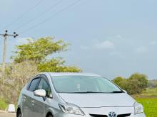 https://riyasewana.com/uploads/toyota-prius-s-217491917452.jpg