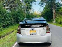 https://riyasewana.com/uploads/toyota-prius-s-21858534133.jpg