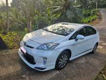 Toyota Prius S LED 2014 Car